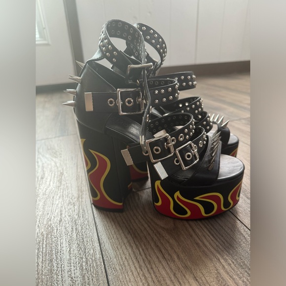 Dolls Kill Flame Platform - Picture 3 of 4